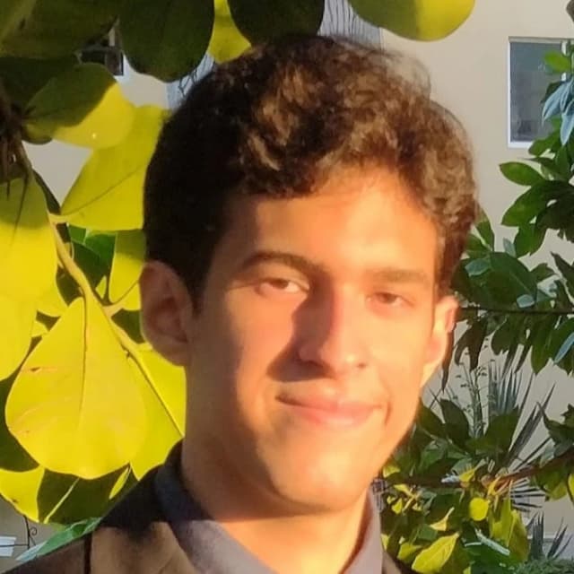 Sebastian De Leon